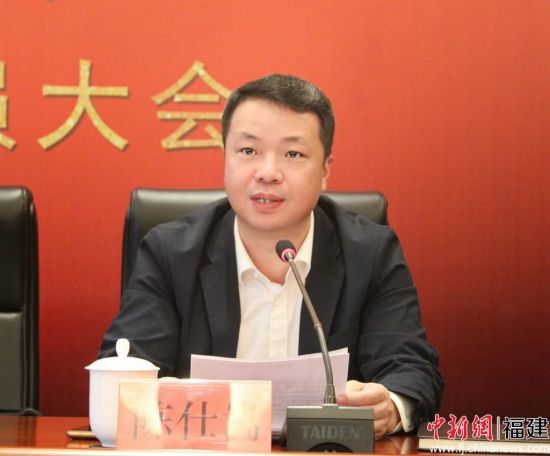 寧德市民政局局長(zhǎng)陳仕嵩講話。 林榕生 攝