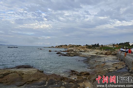 浮山村浮石營地旁的美景讓人流連忘返。吳冠標(biāo) 攝